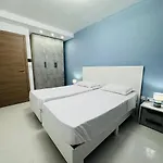 Bright And Airy Penthouse Apartment Gzira