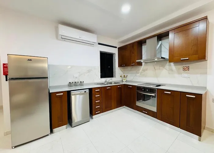 Bright And Airy Penthouse *