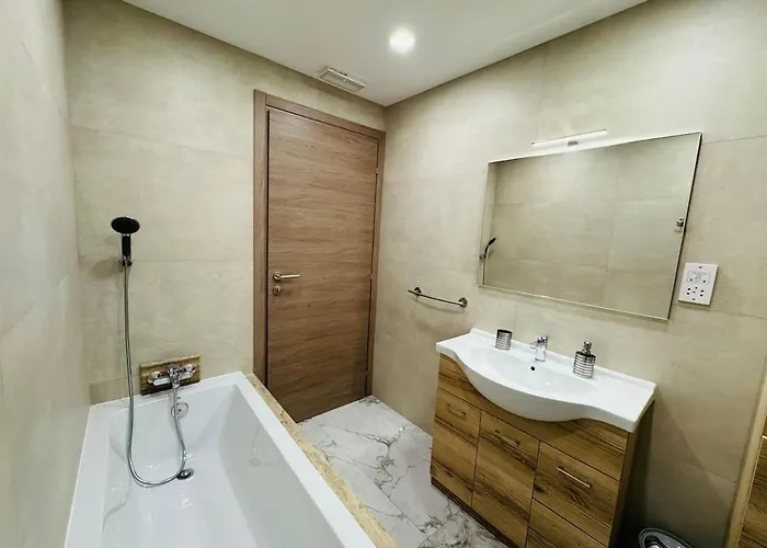 Bright And Airy Penthouse *